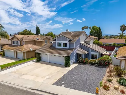 View/Area - 792 Foxwood Dr, Oceanside, CA 92057 photo 2 of 15