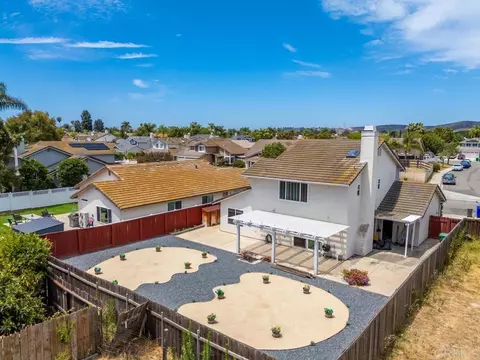 View/Area - 792 Foxwood Dr, Oceanside, CA 92057 photo 3 of 15