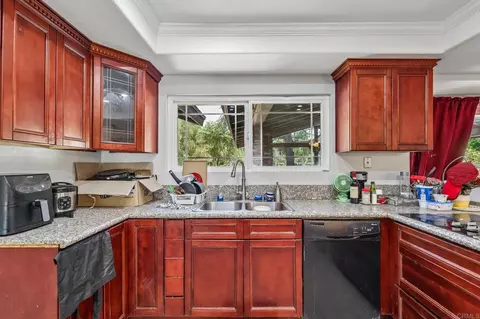 Kitchen - 24123 Watt Rd, Ramona, CA 92065 photo 3 of 4