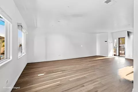 Living - 8948 Lakeview Rd, Lakeside, CA 92040 photo 4 of 7