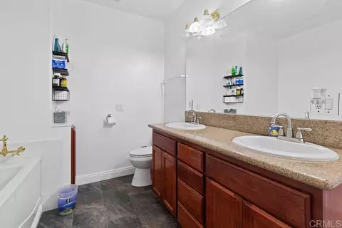 Bath - 8948 Lakeview Rd, Lakeside, CA 92040 photo 2 of 4