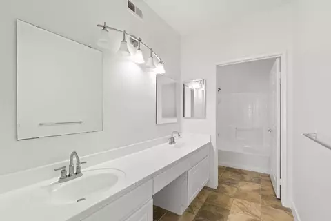 Bath - 9237 Regents Rd #K218, La Jolla, CA 92037 photo 1 of 5