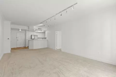 Living - 9237 Regents Rd #K218, La Jolla, CA 92037 photo 3 of 5