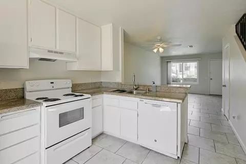 Kitchen - 10139 Carefree Dr, Santee, CA 92071 photo 4 of 4