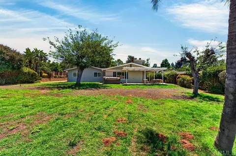 Exterior - 543 Eldorado Dr, Escondido, CA 92025 photo 4 of 12
