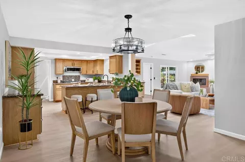 Dining - 543 Eldorado Dr, Escondido, CA 92025 photo 1 of 2