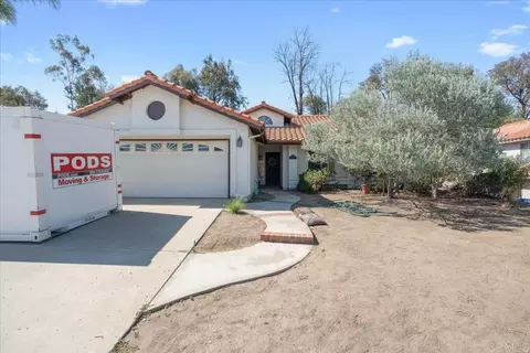 11782 Calle Albara, El Cajon, CA 92019