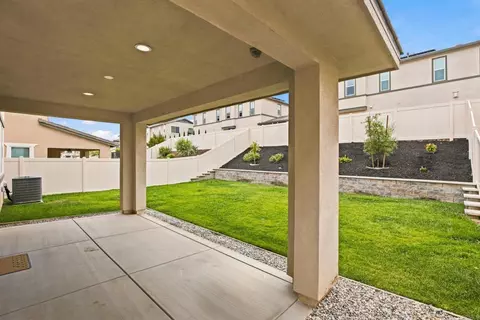 Exterior - 32224 Penstemon Way, Temecula, CA 92591 photo 7 of 9