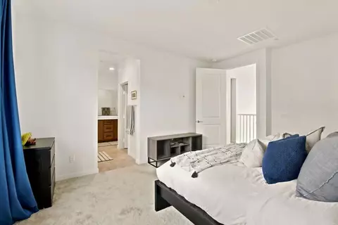 Bedroom - 32224 Penstemon Way, Temecula, CA 92591 photo 2 of 5