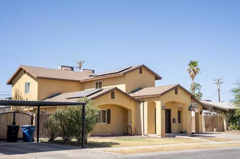 Exterior - 1561 W Heil Ave, El Centro, CA 92243 photo 2 of 5