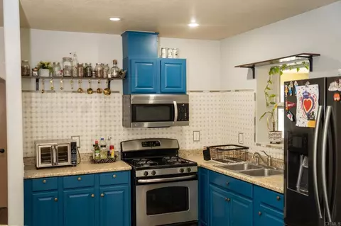 Kitchen - 1561 W Heil Ave, El Centro, CA 92243 photo 1 of 5