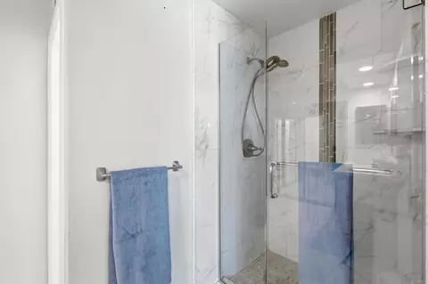 Bath - 3554 Ryan Dr, Escondido, CA 92025 photo 6 of 8