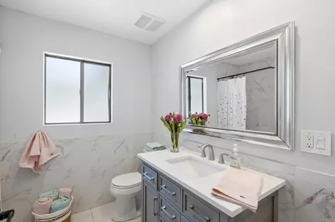 Bath - 3554 Ryan Dr, Escondido, CA 92025 photo 4 of 8