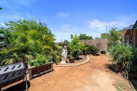 Exterior - 13256 Lindo Ln, Lakeside, CA 92040 photo 5 of 10