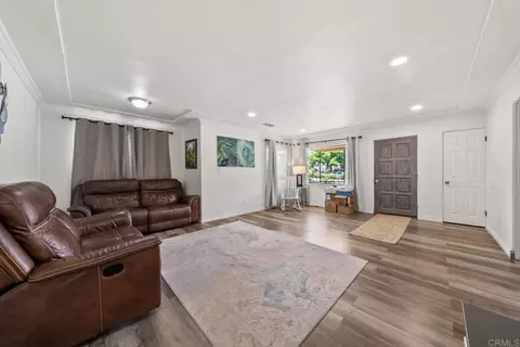 Living - 13256 Lindo Ln, Lakeside, CA 92040 photo 2 of 3