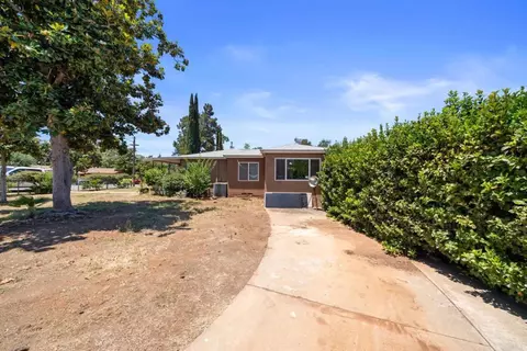 Exterior - 13256 Lindo Ln, Lakeside, CA 92040 photo 3 of 10