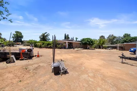 Exterior - 13256 Lindo Ln, Lakeside, CA 92040 photo 10 of 10