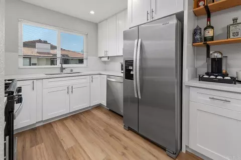 Kitchen - 10258 Norma Gardens Dr #6, Santee, CA 92071 photo 3 of 4