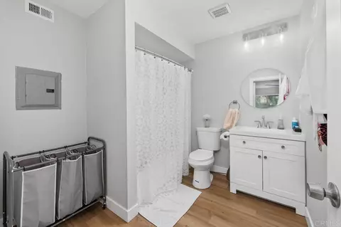 Bath - 10258 Norma Gardens Dr #6, Santee, CA 92071 photo 1 of 1