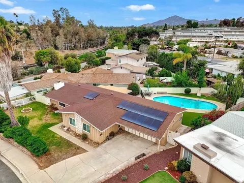 View/Area - 9512 Milden St, La Mesa, CA 91942 photo 4 of 5