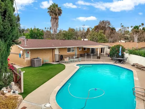 Exterior - 9512 Milden St, La Mesa, CA 91942 photo 6 of 7