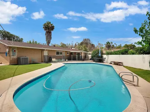 Exterior - 9512 Milden St, La Mesa, CA 91942 photo 5 of 7