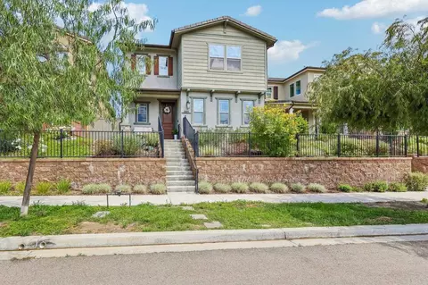 2911 Eldenberry St, Escondido, CA 92029