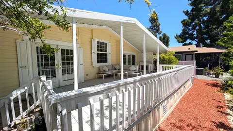 Exterior - 5447 Don Luis Dr, Carlsbad, CA 92010 photo 1 of 4