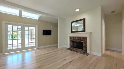 Living - 5447 Don Luis Dr, Carlsbad, CA 92010 photo 4 of 4