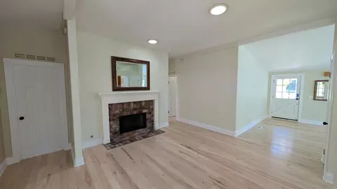 Living - 5447 Don Luis Dr, Carlsbad, CA 92010 photo 3 of 4