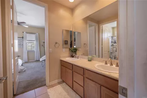 Entry Way - 19506 Arcata Rd, Apple Valley, CA 92307 photo 2 of 6