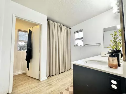 Bath - 1443 Claude Ln #2, Chula Vista, CA 91913 photo 4 of 5