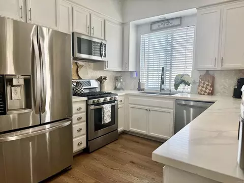 Kitchen - 1443 Claude Ln #2, Chula Vista, CA 91913 photo 2 of 6