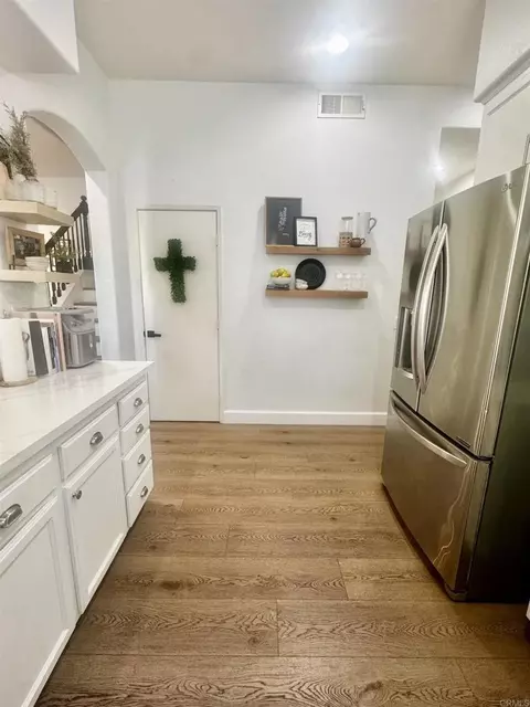 Kitchen - 1443 Claude Ln #2, Chula Vista, CA 91913 photo 6 of 6