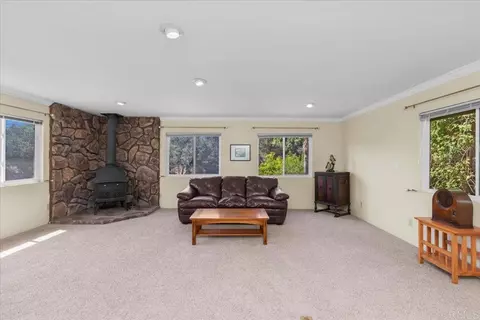 Living - 441 Condado Way, Escondido, CA 92025 photo 4 of 5