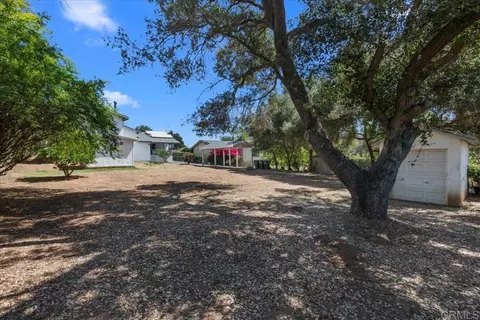 Exterior - 441 Condado Way, Escondido, CA 92025 photo 17 of 18