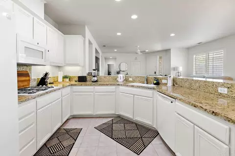 Kitchen - 49359 Pacino St, Indio, CA 92201 photo 3 of 5