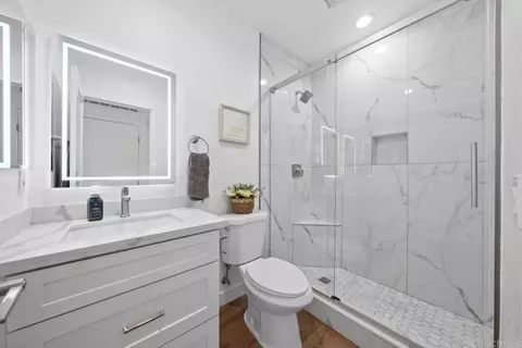 Bath - 22586 Raspberry Ln, Wildomar, CA 92595 photo 3 of 4