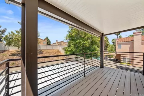 Exterior - 22586 Raspberry Ln, Wildomar, CA 92595 photo 5 of 10