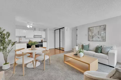 3050 Rue Dorleans #421, San Diego, CA 92110