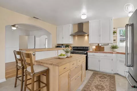 Kitchen - 950 S Grade Rd, Alpine, CA 91901 photo 1 of 3