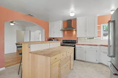 Kitchen - 950 S Grade Rd, Alpine, CA 91901 photo 3 of 3