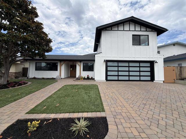 7413 Rowena, San Diego, CA 92119