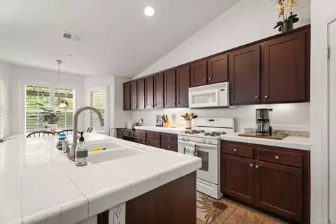 Kitchen - 1288 Buckwheat Trl, Campo, CA 91906 photo 2 of 4