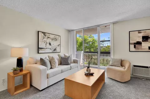 3050 Rue Dorleans #355, San Diego, CA 92110