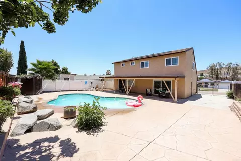 Exterior - 10129 Timberlane Way, Santee, CA 92071 photo 4 of 6