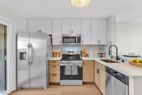 Kitchen - 10107 Peaceful Ct, Santee, CA 92071 photo 3 of 5