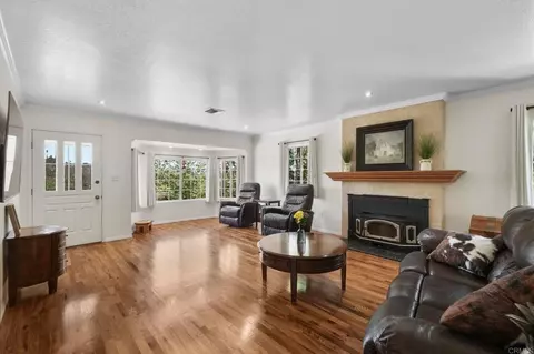 Living - 9529 Marilla Dr, Lakeside, CA 92040 photo 3 of 5