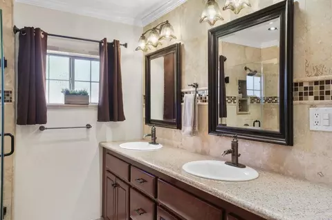 Bath - 9529 Marilla Dr, Lakeside, CA 92040 photo 3 of 6