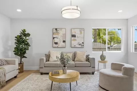 Living - 3247 Carolyn Cir, Oceanside, CA 92054 photo 3 of 3